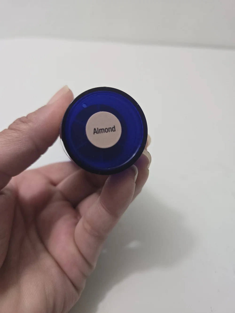 MakeSense Liquid Foundation in Beige - Almond